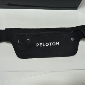 Peloton  Belt  SLIM Bag Fanny Pack BLACK